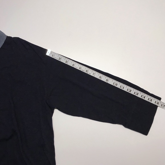 GAP button up tunic, navy blue knit with chambray - Picture 8 of 8